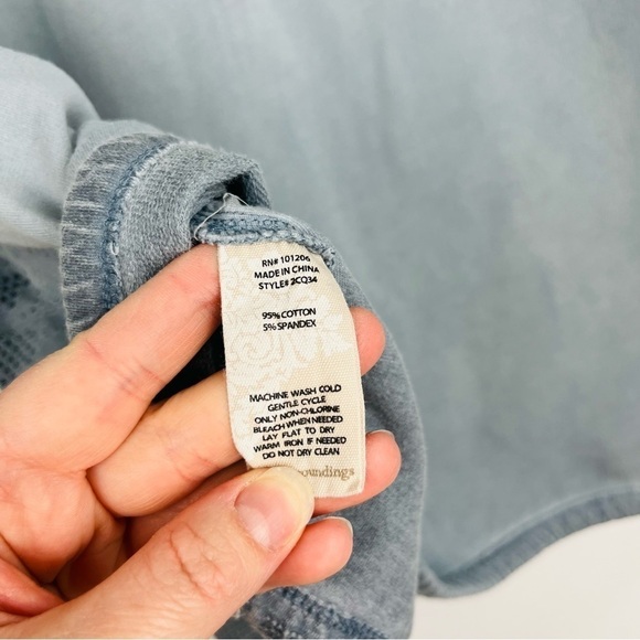 Soft Surroundings Blue Roll Sleeve Lace Front Top - Picture 4 of 4